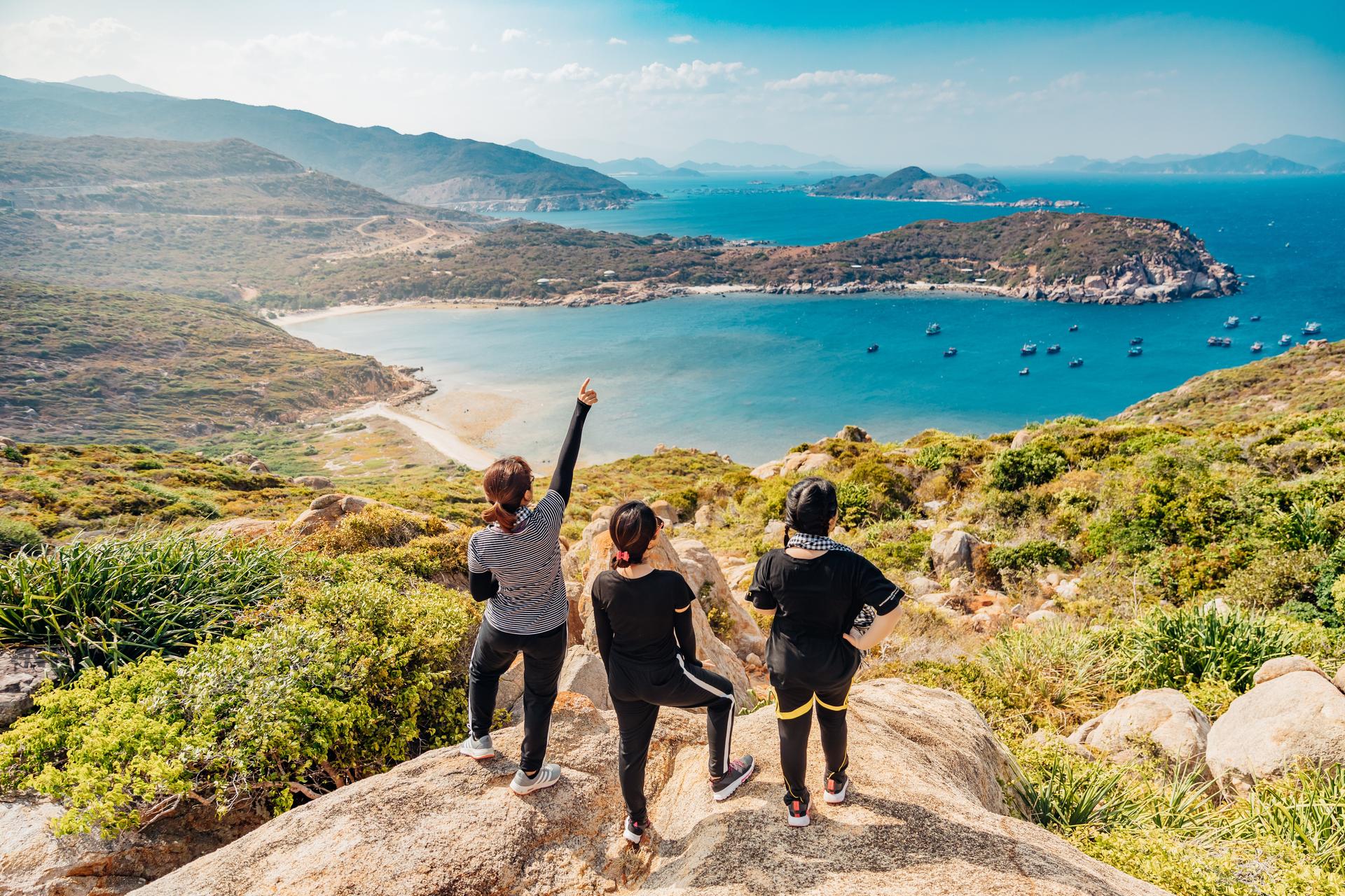 Take Baby Steps To Solo Travel With Our One-Day Experiences