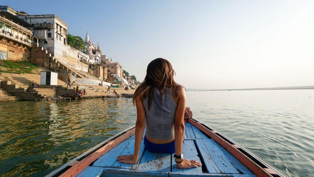 5 women-friendly travel hostels in India.
