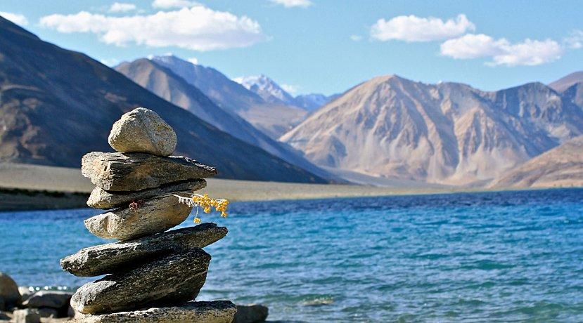 Travel guide to Ladakh.
