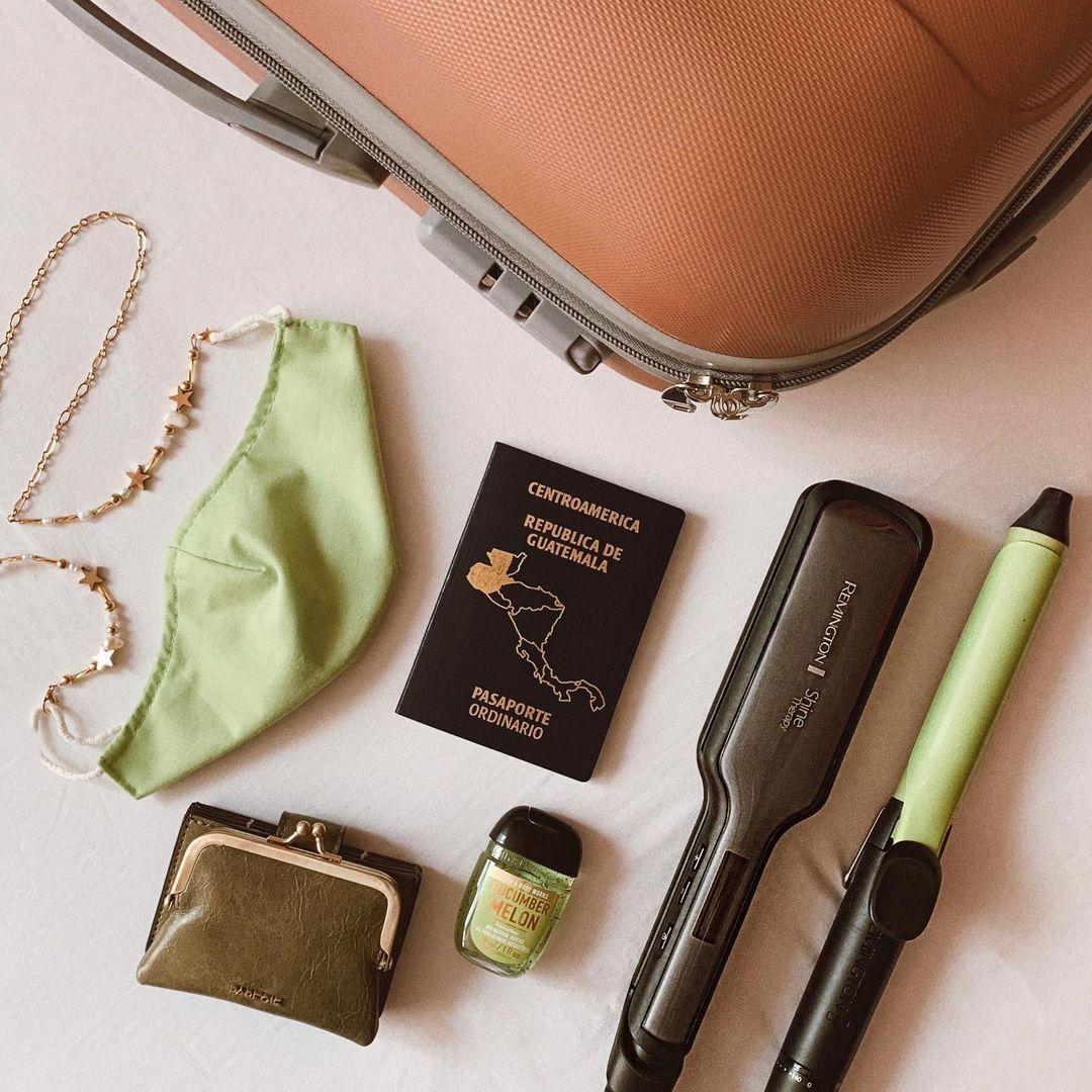 5 Must-Have Travel Essentials For Women